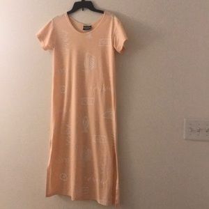 Long peach T shirt dress. S